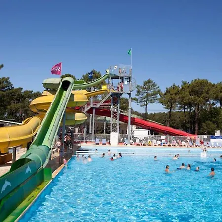 Сasa de vacaciones Holiday Avenue De La Palmyre 20 *