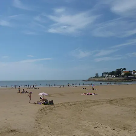 Сasa de vacaciones Holiday Avenue De La Palmyre 20 *